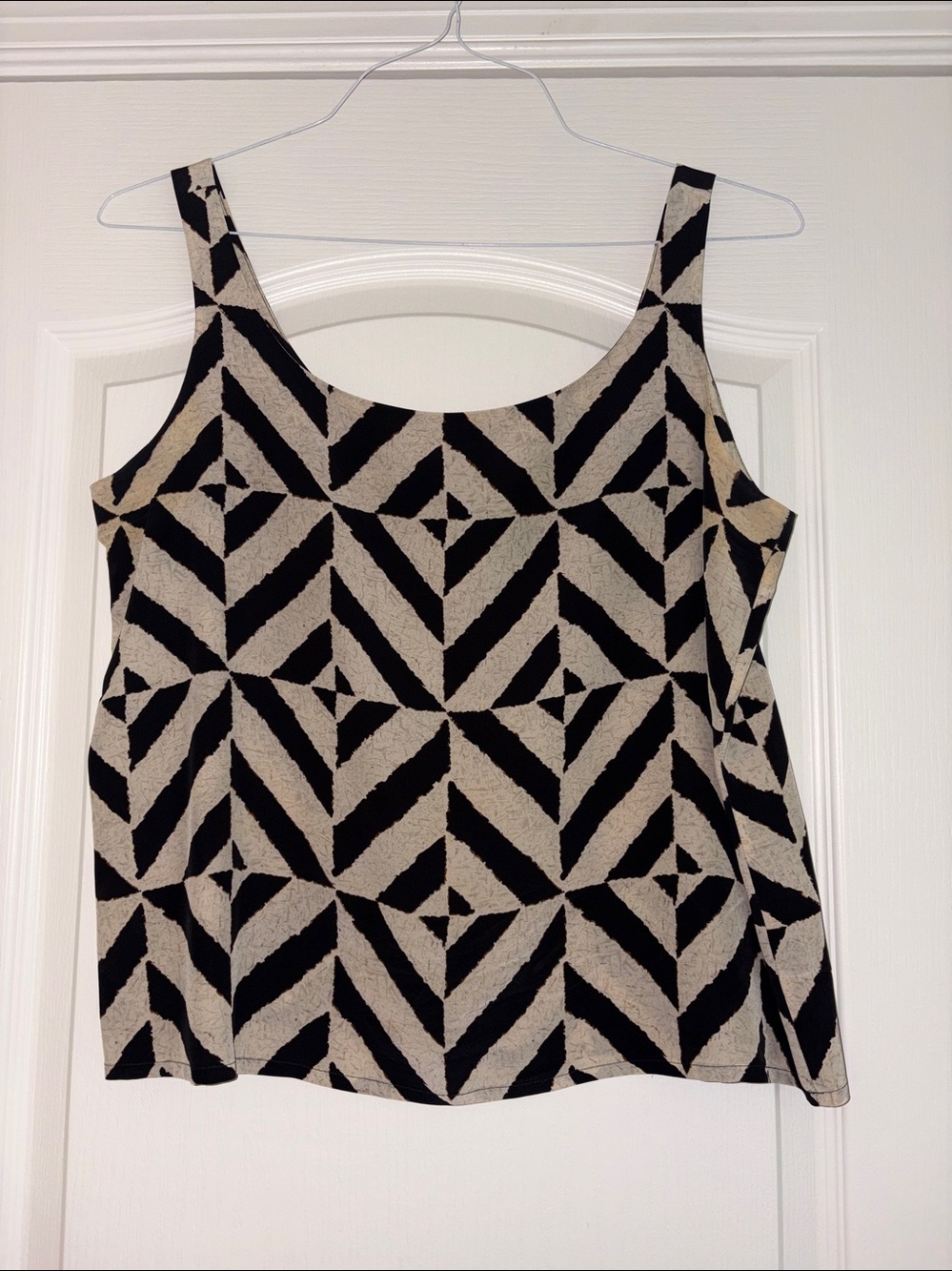Ellen Tracy Black and Cream Geometric Tank Top